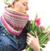 Spring Tulip Cowl