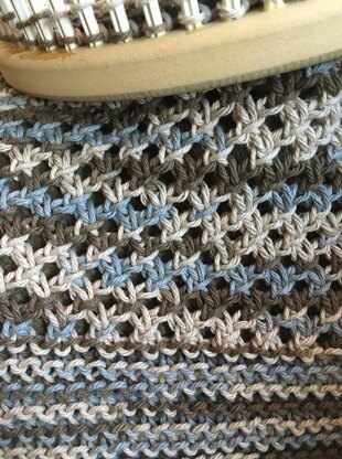 Diagonal Knot Stitch Scarf