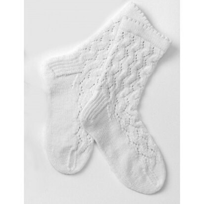 Child's Lovely Lace in Patons Kroy Socks