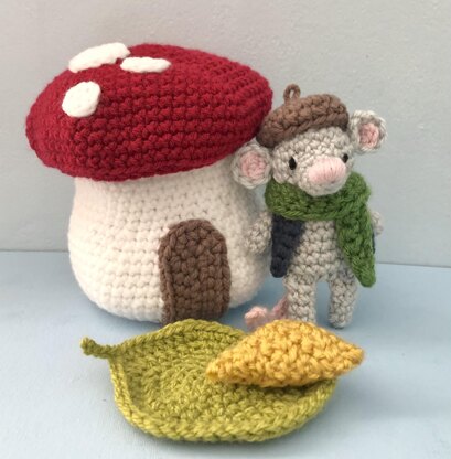 Mouse with a Mushroom House Crochet Pattern