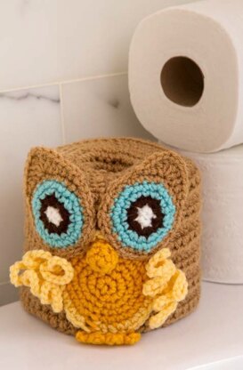 Retro Owl Toilet Roll Cover in Red Heart Super Saver Economy Solids - LW3945