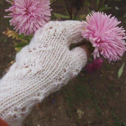 Greta Fingerless Gloves
