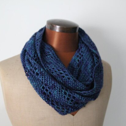 Positivity Spiral Cowl