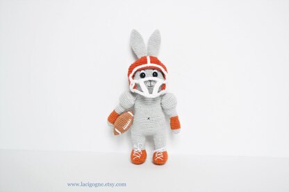 Leo the bunny, American football player