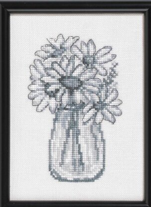 Permin Marguerite Cross Stitch Kit - 12 x 17 cm