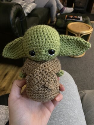 Free Baby Yoda Inspired Fan Art Pattern