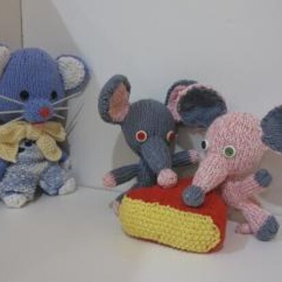 Mini Knitkinz Grey Mouse