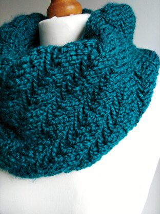 Diagonal Slip Cowl