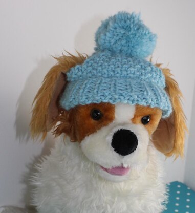 FREE Dog Bobble Beanie FREE Knitting pattern by madmonkeyknits