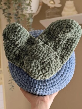 Crochet Small Blueberry Pillow Pattern PDF Super Bulky Yarn Version