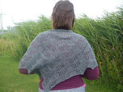 Tidal Beach Shawl