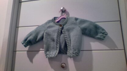 Baby Cardigan in Debbie Bliss Baby cashmarino