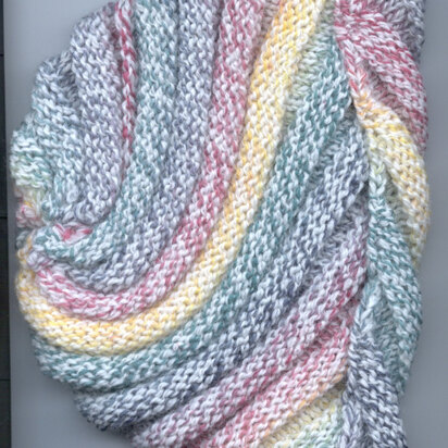 Spiral Rainbow Hat in Plymouth Encore Colorspun - F086