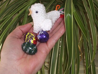 PDF download Easter baby chicks DK knitting pattern chocolate mini eggs cover