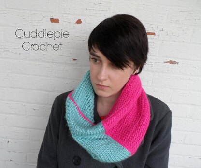 Twisted Tunisian Cowl