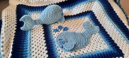 Jonah Whale Blanket & Squishy