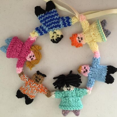 Parade of Kids Crib Hanging Toy - knitting pattern