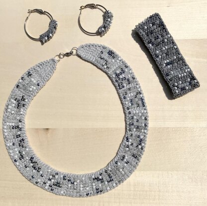 Twyla Necklace & Jewelry Set