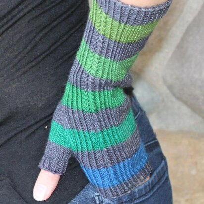 Thames Fingerless Gloves