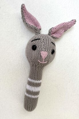 Pattern: Knitted baby bunny rattle