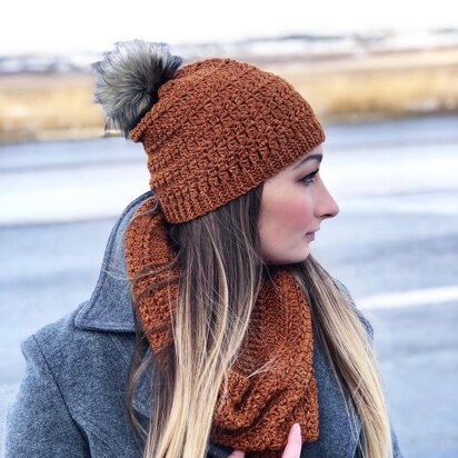 The Top Stitch Toque and Cowl