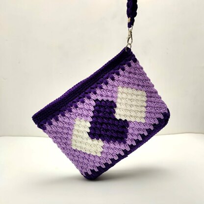 Diamond Ethnic Pouch