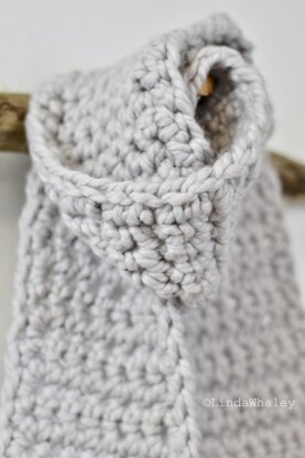 Luna Simple Crochet Scarf