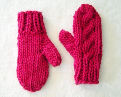 Aurora Mitts