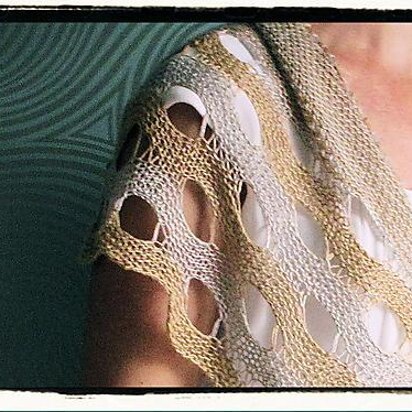 Pebbles on a Beach Shawl - knitting pattern