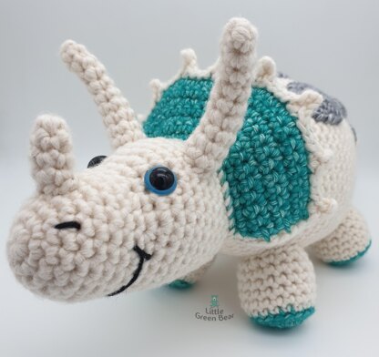 Terry the Triceratops - UK Terminology - Amigurumi