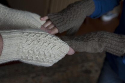 Bavarian Fingerless Mitts