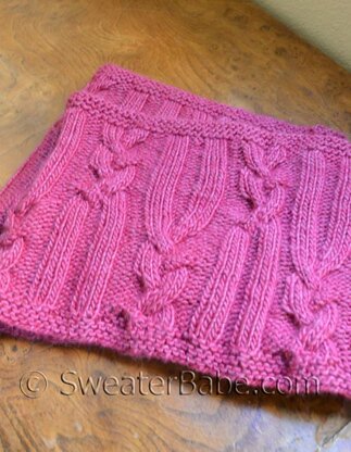 #178 Rose Cabled Circular Scarf