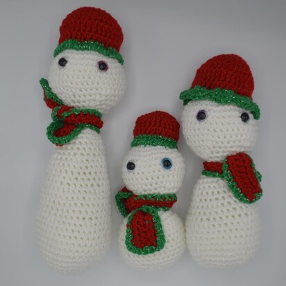 Arctic No Nose Snowman Family