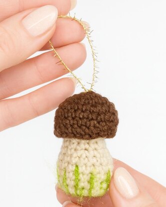 Crochet Mushroom Amigurumi Pattern: Christmas Ornaments & Keychain