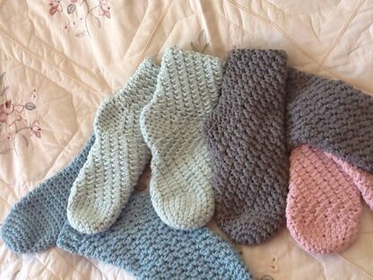 Lady Grey Crocheted Socks