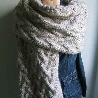 Giant Travelling Cable Wrap - knitting pattern