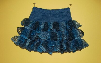 Ruffle yarn outlet skirt