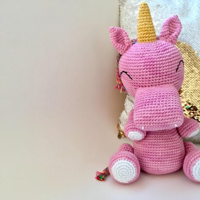 Cornelia the amigurumi pink unicorn