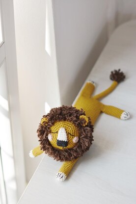 Muffin the Lion Crochet Pattern