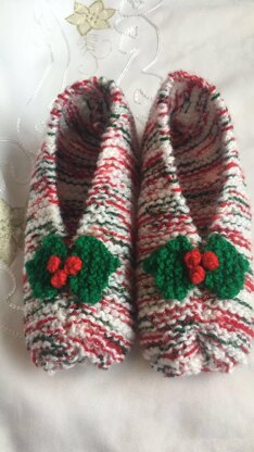 DK knitting pattern Christmas eve box slippers or slipper socks using 2 strands of DK yarn knitted together age 8yrs - Adult