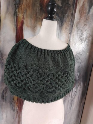 Clover Capelet