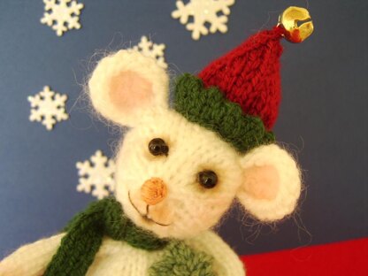 Holly the Christmas mouse