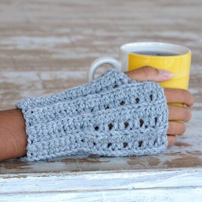 Knit look fingerless mittens (woman & man)