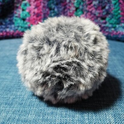 Faux Fur Pom Pom