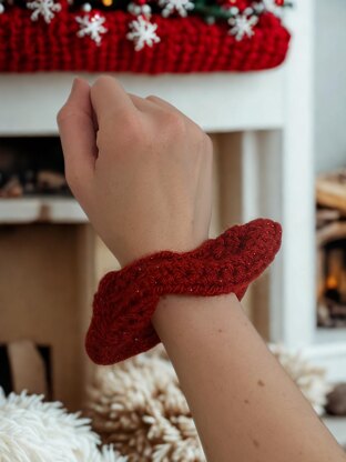 The Sparkle Stitch Scrunchie
