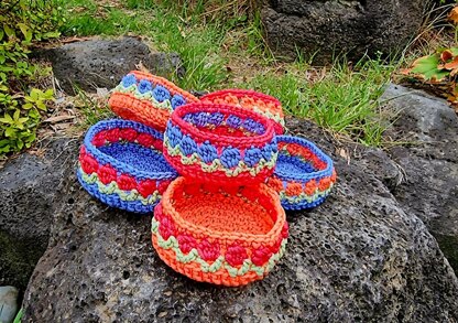 Tulip Stitch Round Basket