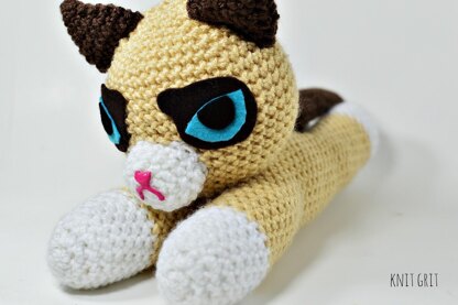 Grumpy "Flat" Cat Amigurumi