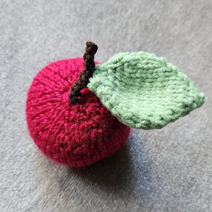 Knitted Apples and Pears