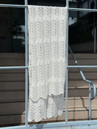 Line and Light Summer Wrap