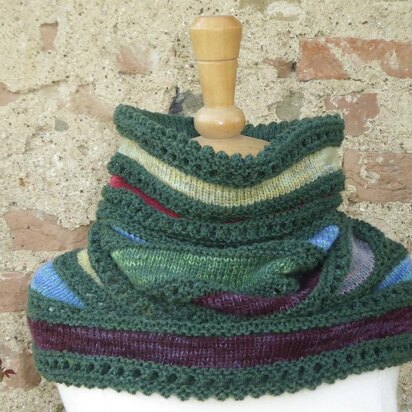 Dorotea Cowl